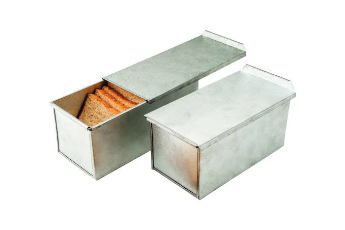 Bread Mould W/Sliding Cover 22.5cm.X10cm.X10cm.Galvanised 600gm