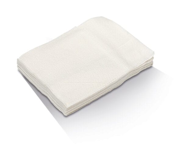 White 2 ply quilted dinner napkin – 1/8 GT fold