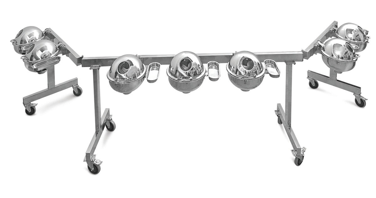 Portable Chafing Dish Trolley with 7 Round Medium Size Chafing Dishes Ð Can be displayed in different styles Ð 4+3, 2+3+2, 7.  with Glass Window and with Dome Lid, with adjustable Mechanism for slow movement of cover.