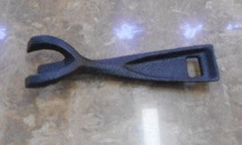 Container/Sizzler Platter Gripper Iron 1PC