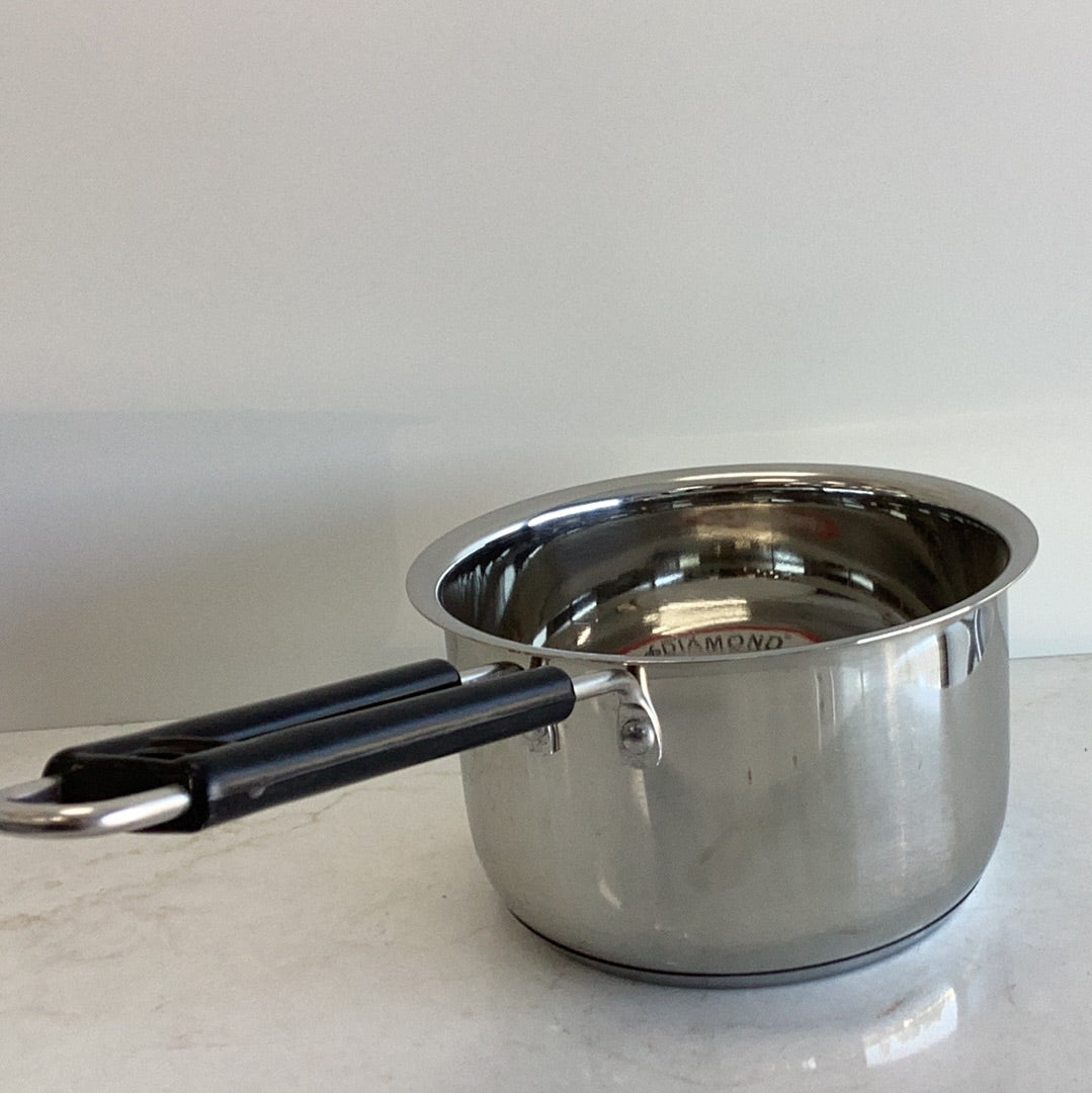 SAUCE PAN SIZE 13 with black handle