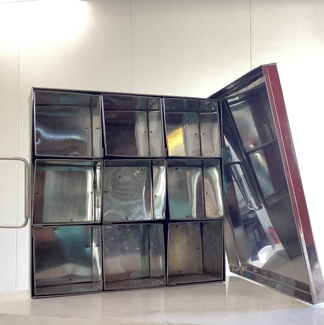 SS SPICE BOX WITH LID 9COMP