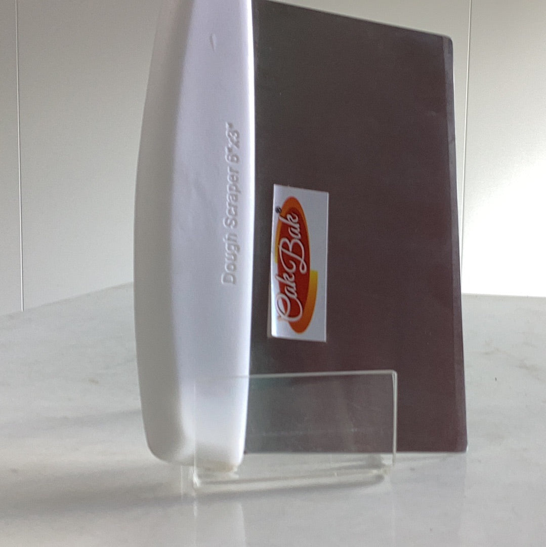 DOUGH SCRAPER 6''X3''