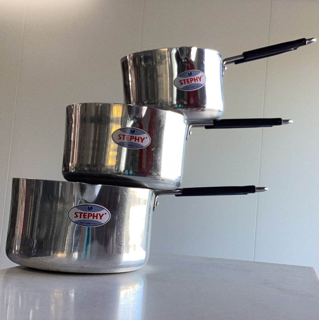 SAUCEPAN WITH BL/HDL SIZE 4