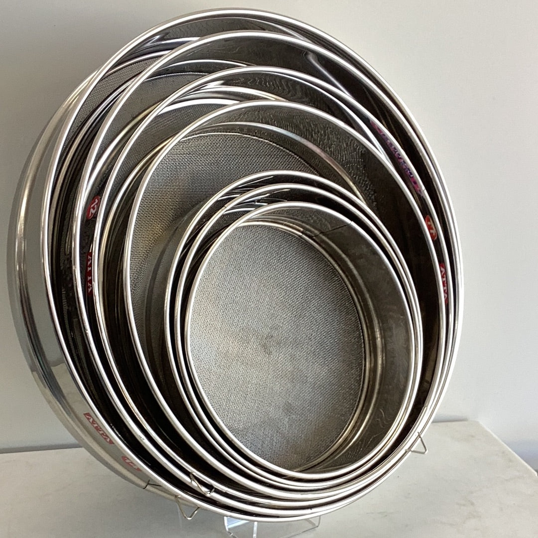FLOUR SIEVE 10''