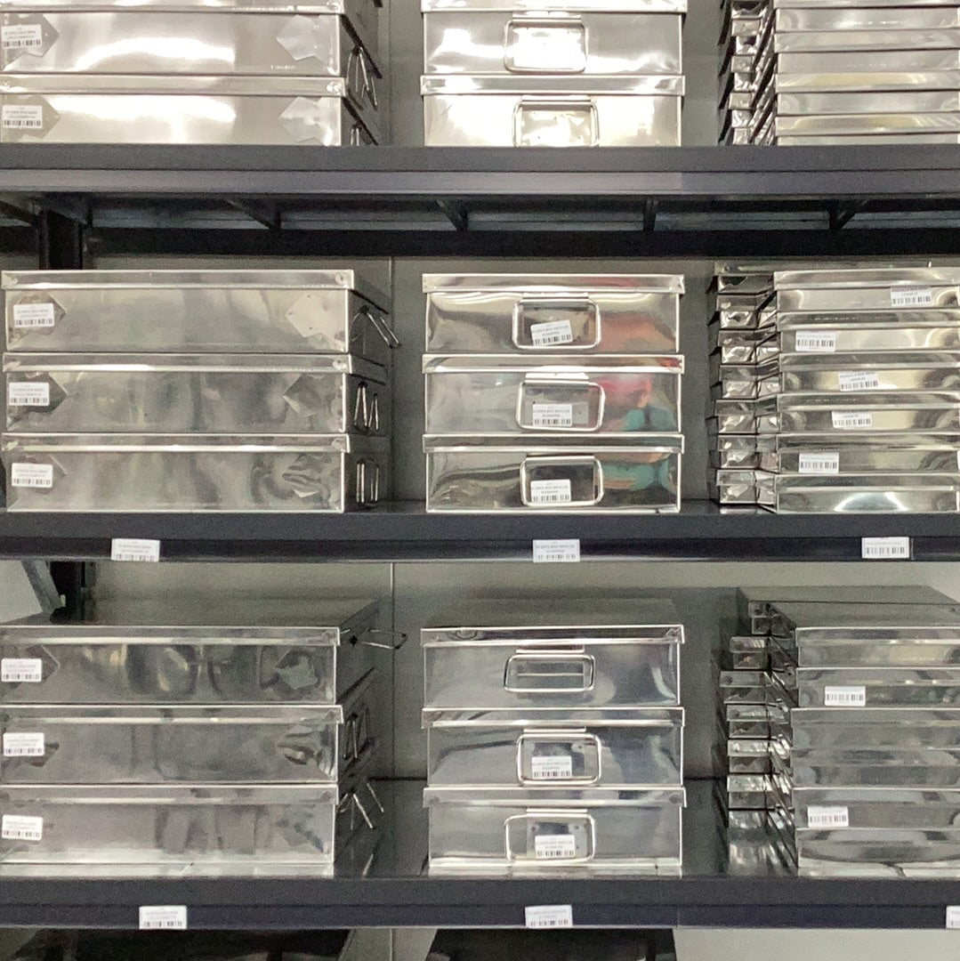 SS SPICE BOX WITH LID 9COMP