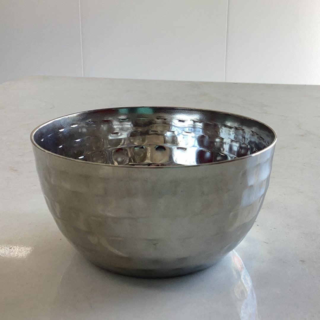 SS  BOWL HAMMERED 9cm